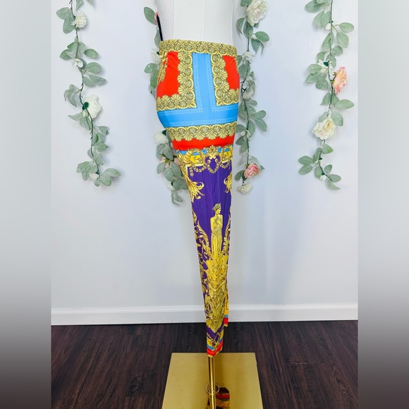 Versace Heritage Print Ankle Crop Leggings - Picture 7 of 16